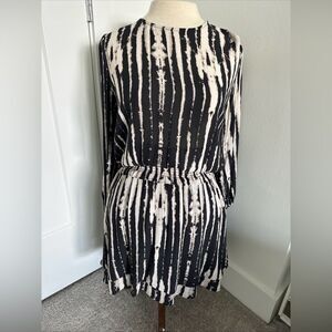 Bella Dahl Raglan Mini Dress  Womens size S Black Elastic Waist NWOT